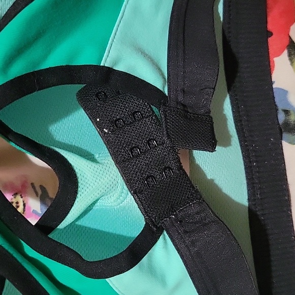 VS X Sport bra - Picture 3 of 5